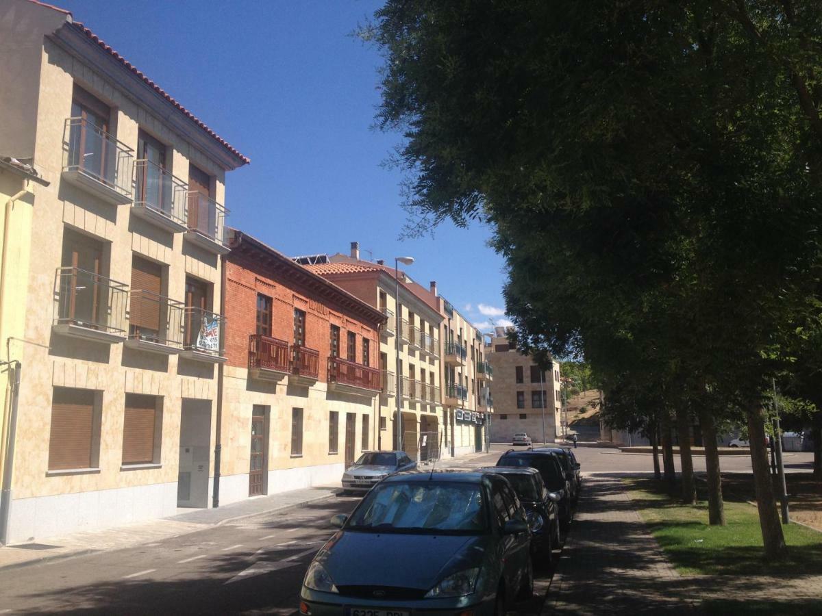 Apartamentos Turisticos Puente Romano Portal 4 Bajo -A 萨拉曼卡 外观 照片